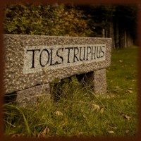 Tolstruphus logo - Similar company to Hadruplund