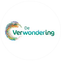 De Verwondering Voorne logo - Similar company to Pip & Bloom