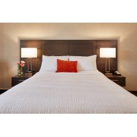Travelway Inn Sudbury logo - Similar company to Yellow Butterfly