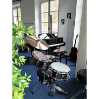 Ecole de Musique de Versailles logo - Similar company to Conservatoire International De Musique Paris 16