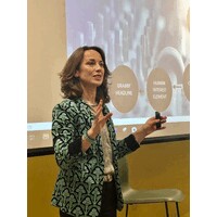 Amanda FitzGerald PR Training + Mentoring For Entrepreneurs + Companies logo - Similar company to Spinach