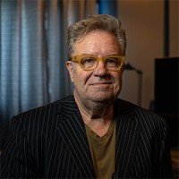 Ken Loyd logo - Similar company to Keaze