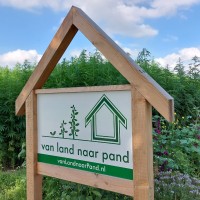 vanLandnaarPand logo - Similar company to Isolena Naturfaservliese