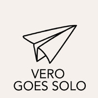 Vero Goes Solo | Solo Female Travel & Digital Nomad Lifestyle Blog logo - Similar company to A Little Nomad - Solo Travel Blog
