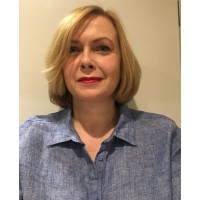 Helen Tarver Freelance Copywriter & Brand Storyteller logo - Similar company to Copywriter Circle