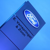 E. VANSPRINGEL & Zoon logo - Similar company to Olavs Cars