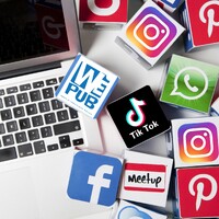 We PUB logo - Similar company to Box Community