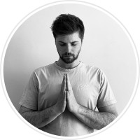 Jonny Hunter Yoga logo - Similar company to Jonathan'S Voice