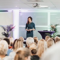 Lonneke van Dasler logo - Similar company to Ogenlust