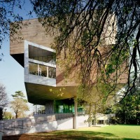 The Glucksman logo - Similar company to Sample-Studios