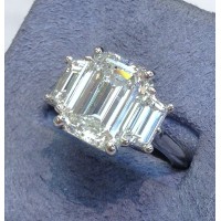 Luna Jewels logo - Similar company to Codintrigal  It Solutions