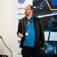 Fabricio Veronez logo - Similar company to Devops Bootcamp