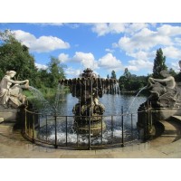 London Model Photography logo - Similar company to Model Media