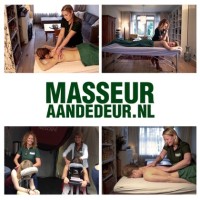 Masseur Aan De Deur
