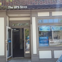 The UPS Store 1569 logo - Similar company to Drogonfly Store