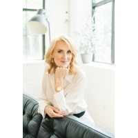 Sharon McMahon Education logo - Similar company to The Mindful Coach Association