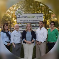 Where Smiles Grow logo - Similar company to Madentis