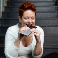 Caroline Nijs Photography - Lifestyle Boudoir Photographer logo - Similar company to Gubi Photography