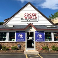 Cooks' World logo - Similar company to Peak Purchases