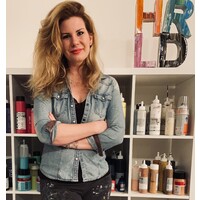 Andrea Harold | hrld.art logo - Similar company to Kanbert.Com