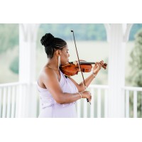 Melanie the Violinist logo - Similar company to Ìpàdé
