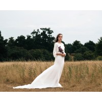 Canola Bespoke Bridalwear logo - Similar company to Harry & Oliver