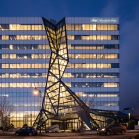 Midwest Curtainwalls, Inc. logo - Similar company to Delrey Windows Inc