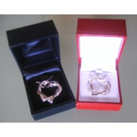 jewelry store logo - Similar company to Clayedbyclare