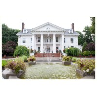 The Briarcliff Manor logo - Similar company to Thundershirt