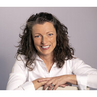 ShawnaCoronado.com logo - Similar company to Lumberjaxe