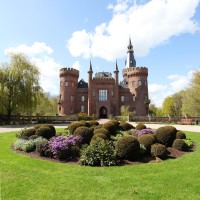 Museum Schloss Moyland logo - Similar company to Nolde Stiftung Seebüll