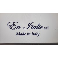 En Italie logo - Similar company to Etomilu Srl
