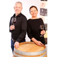 Vinatera logo - Similar company to Rebels.Wine