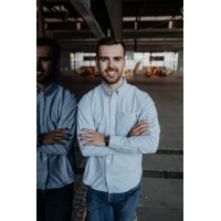 David Hahn logo - Similar company to Dev.House Gmbh