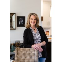 Laurel Alexander Interiors logo - Similar company to Alexander Interiors