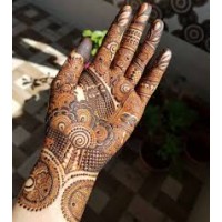 mehndi designer 100 logo - Similar company to Akila Mehendi Art