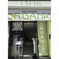 Green Nail Salon logo - Similar company to Blip Roasters