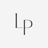 Luiza Porto Interiores logo - Similar company to Toucatop