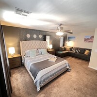 AirBnB in Las Vegas logo - Similar company to Roamlike | Airbnb & Str Sampling