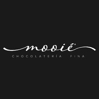 Mooié Chocolatería Fina logo - Similar company to Chocolate Bios