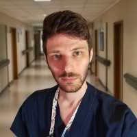 Ciuffo e l'infermieristica logo - Similar company to Ieditore