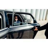 Crestwood Car and Limousine Service logo - Similar company to Next Level Solutions Gmbh