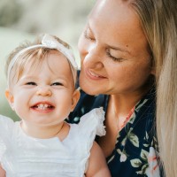 Wanderwild Family Retreats™ logo - Similar company to Hello Sitter