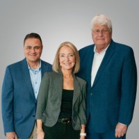 The Safi Kuntz Group | RE/MAX RESULTS logo - Similar company to Gray Duck Spirits