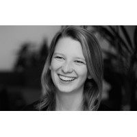 Nina Martin - Autorin & Coach logo - Similar company to Movingfutures