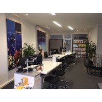 Reisebüro Travelworld logo - Similar company to Top Service International Reisebüro Gmbh Lufthansa City Center