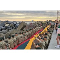 Melnragė logo - Similar company to Startus