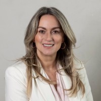 Lisa Portengen logo - Similar company to Vertellis