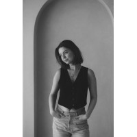 Linde Berends | editorial fotograaf logo - Similar company to Mariska De Groot - Fotograaf