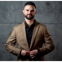 Richie Contartesi logo - Similar company to Relentless University